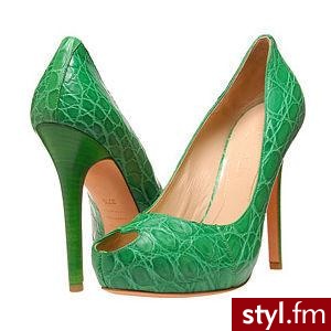 Zielone butki =) 
Wycięte serduszko na palcach . Baardzo drogiee ! ;/ Koszt: 885 GBP , czyli ok. 4500 zł - Pozostałe Buty Moda