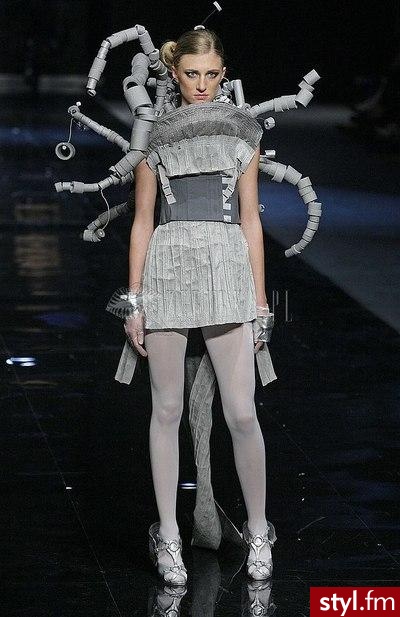 Odważne ubiory. Dalszy ciąg kolekcji kobiecej Małgorzat ;) xD ;] - Moda uliczna Inne Moda