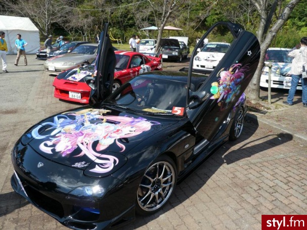 Zdjęcia zostały zrobione na imprezach zwanych "Itasha". - Misz-masz