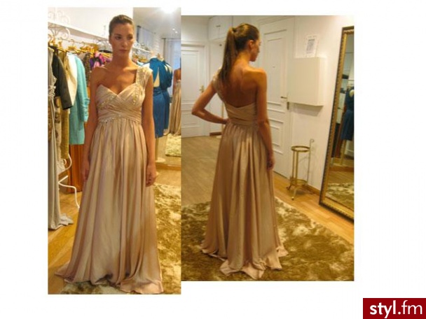 Sukienki Moda