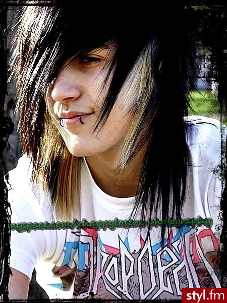 happyloser - EMO Alternatywne Średnie Fryzury