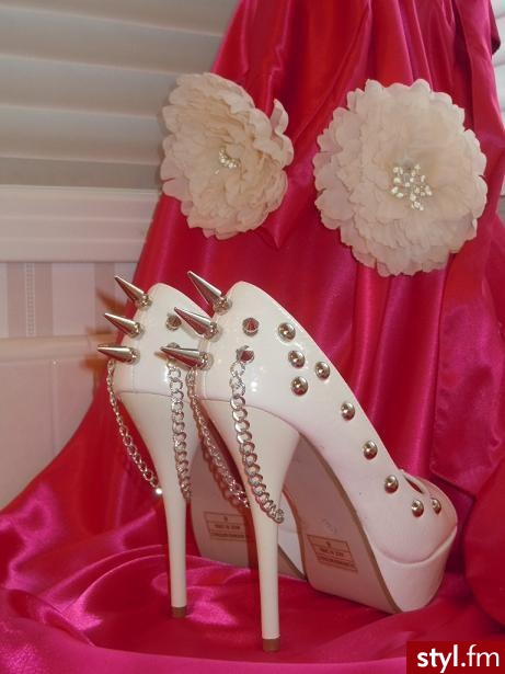 Szpilki Buty Moda