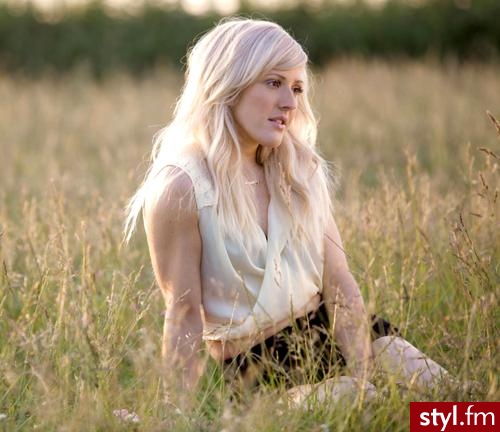 Blond Rozpuszczone Proste z grzywką Na co dzień Długie Fryzury