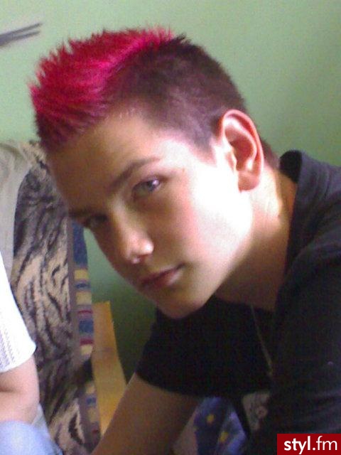 Rozowa panterka :D xD - Punk Rock Alternatywne Średnie Fryzury