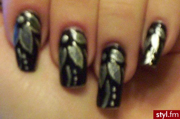 Autor: steelmi CZARNO-SREBRNE. Autor: <b>steelmi</b><br /> - Paznokcie