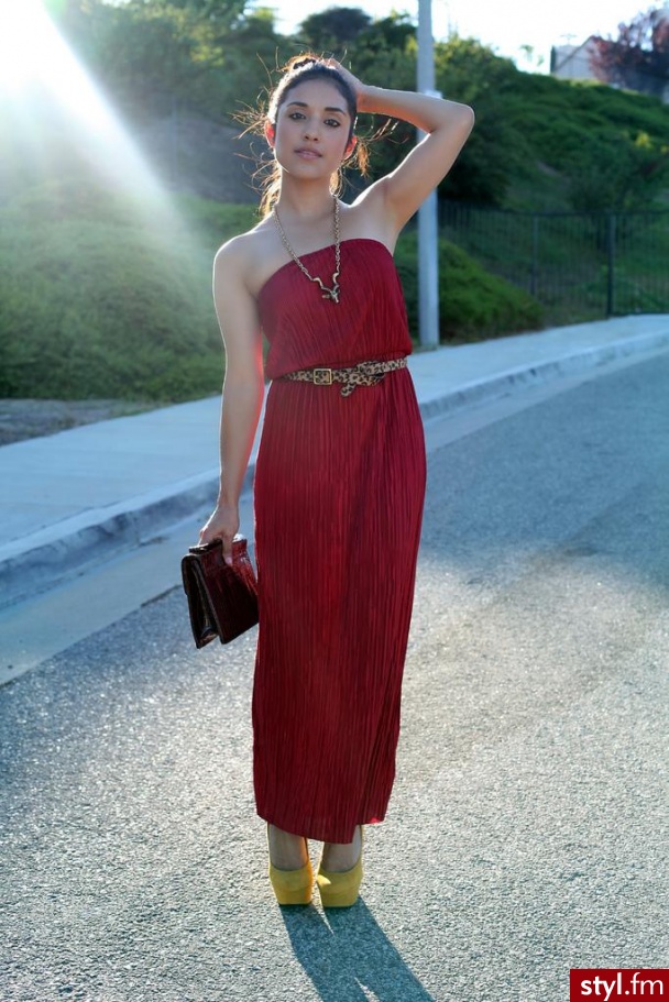 Sukienki Moda