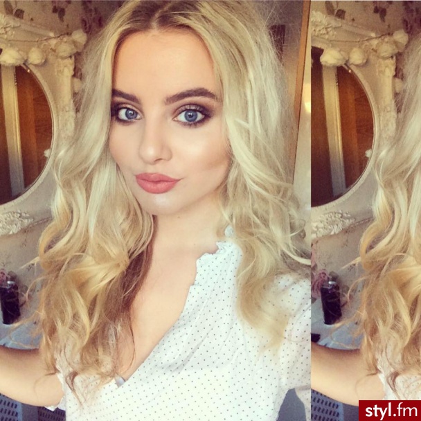 Blond Rozpuszczone Kręcone Na co dzień Długie Fryzury