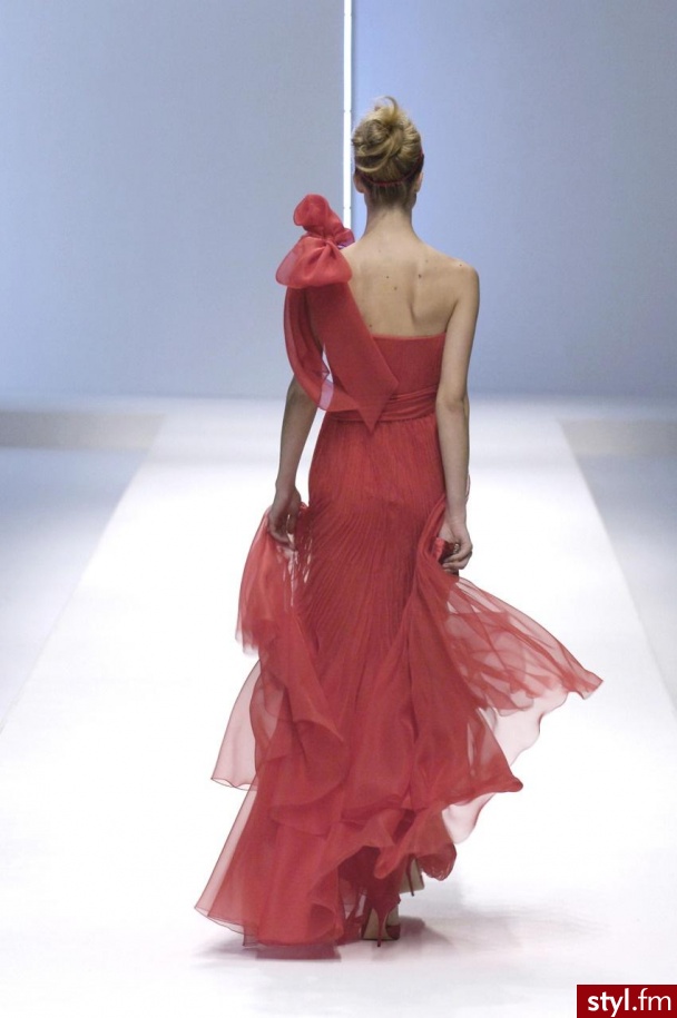 Sukienki Moda