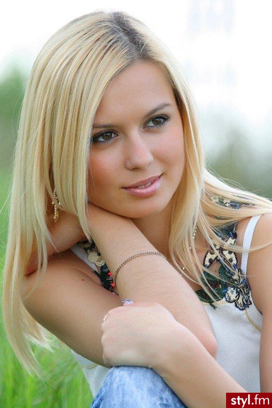 Blond Rozpuszczone Proste Na co dzień Długie Fryzury