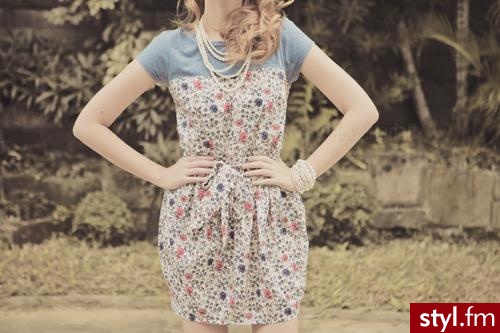 Sukienki Moda