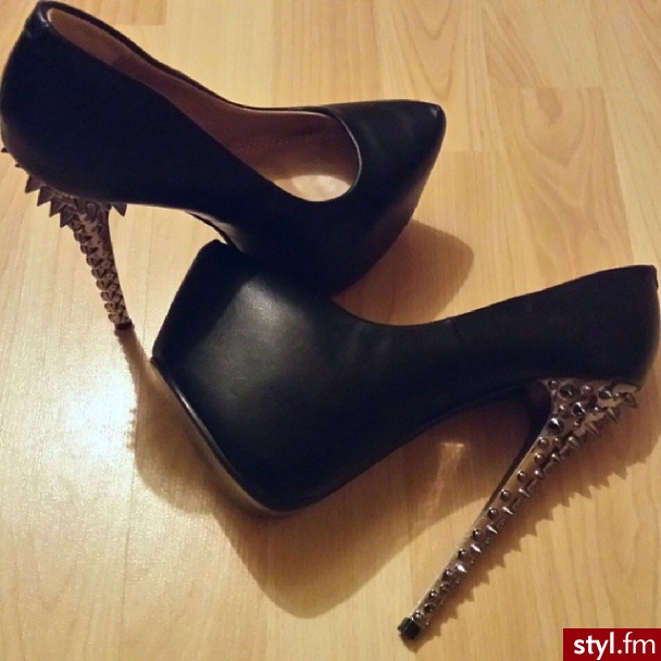 Szpilki Buty Moda