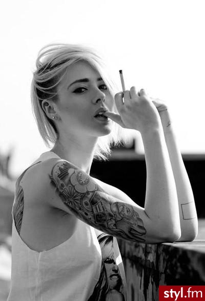Blond Punk Rock Alternatywne Krótkie Fryzury