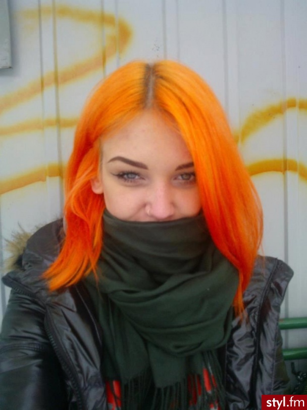 Średnie Fryzury