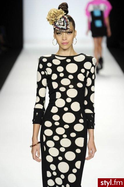 Sukienki Moda