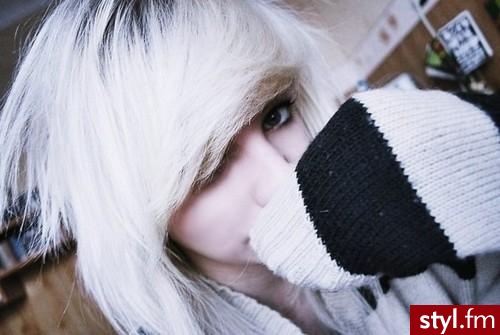 Blond Rozpuszczone Proste z grzywką Na co dzień Średnie Fryzury