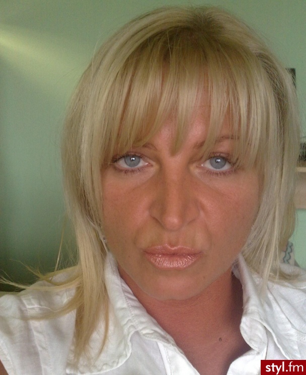 Blond Rozpuszczone Proste z grzywką Na co dzień Średnie Fryzury