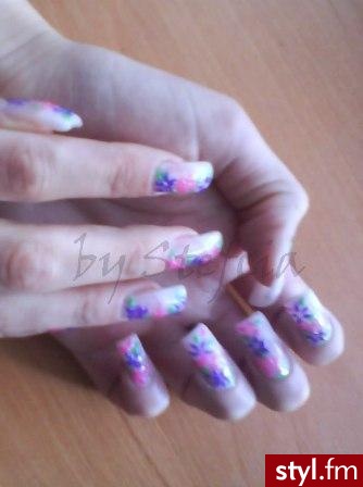 http://nailsofdreams.blog.onet.pl/

nie wyraźne . ;/ - Paznokcie