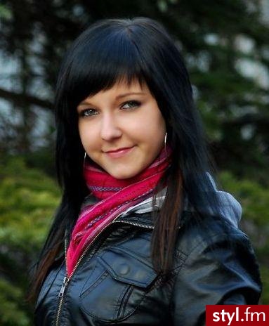Średnie Fryzury