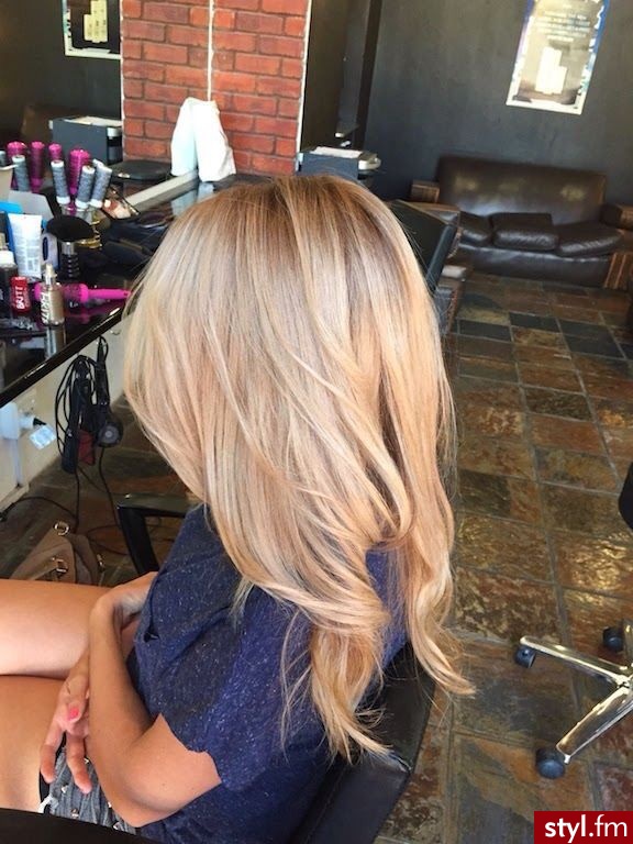 Blond Rozpuszczone Kręcone Na co dzień Długie Fryzury