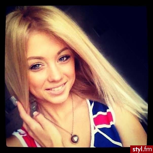 Średnie Fryzury