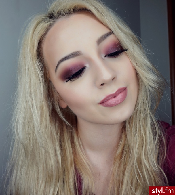 soinlovewithmakeup.blogspot.com - Wieczorowe Makijaże