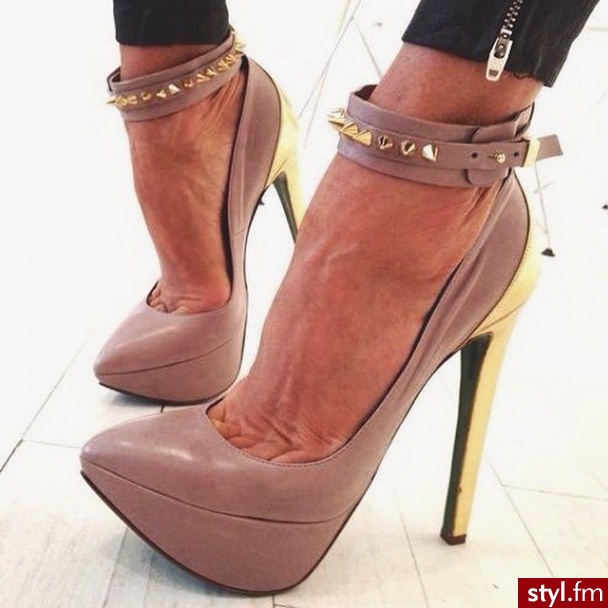 Szpilki Buty Moda