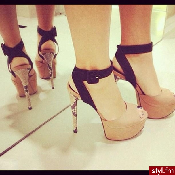 Szpilki Buty Moda