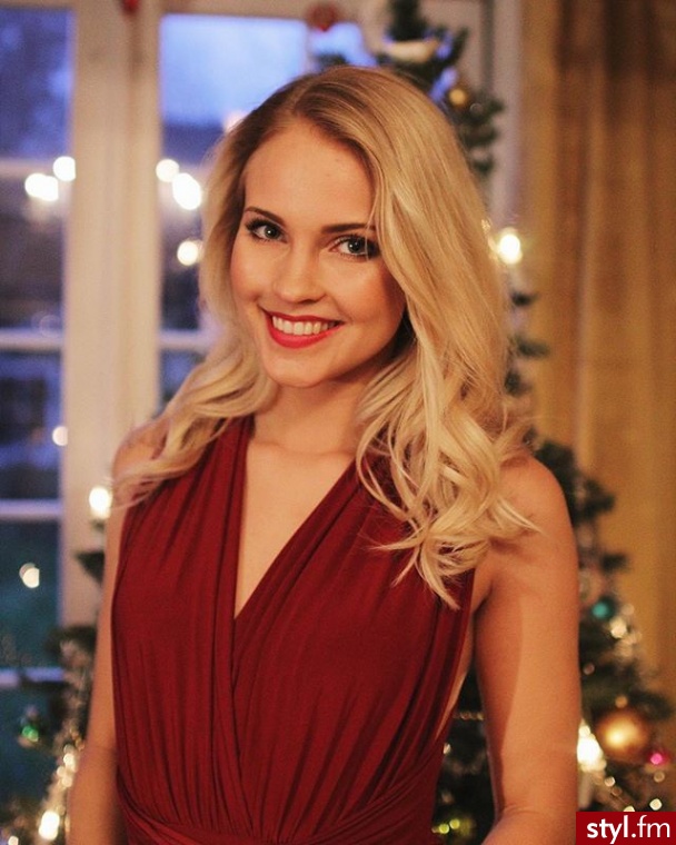 Blond Rozpuszczone Kręcone Na co dzień Średnie Fryzury