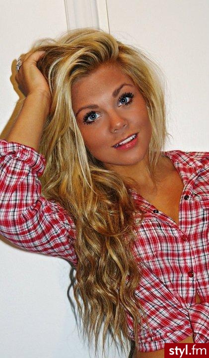 Blond Rozpuszczone Kręcone Na co dzień Długie Fryzury