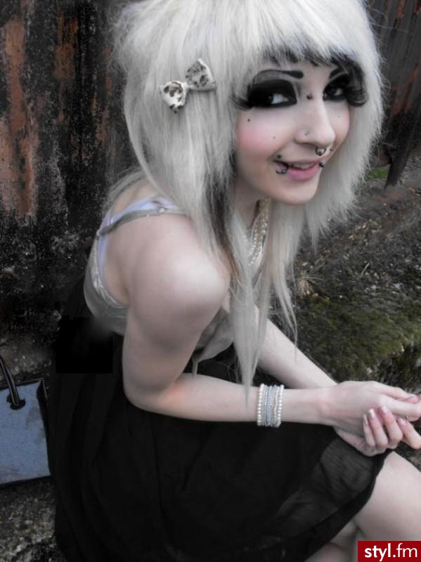 EMO Alternatywne Średnie Fryzury