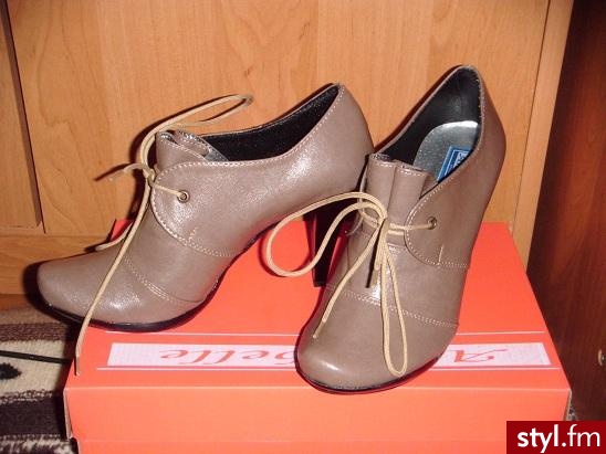 butki. bylam dzisiaj na zakupach i zakupilam takie o to butki z mozliwością zwrotu...  jak myślicie zostawić czy zwrócić bo sie zastanawiam - Pozostałe Buty Moda