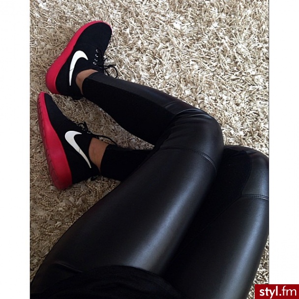 Leginsy Spodnie Moda