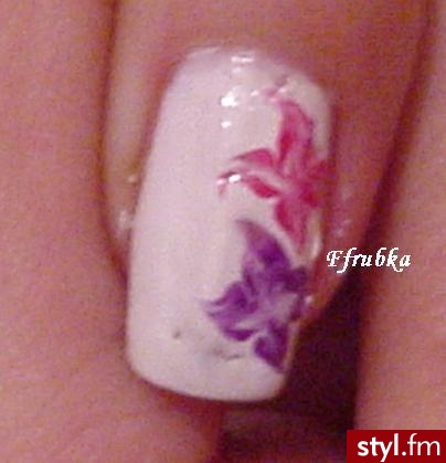Autor: Ffrubka fflowersiątka. Autor: <b>Ffrubka</b><br /> - Paznokcie