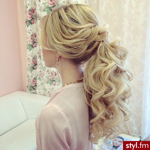 Blond Upięcie Kręcone Na co dzień Długie Fryzury