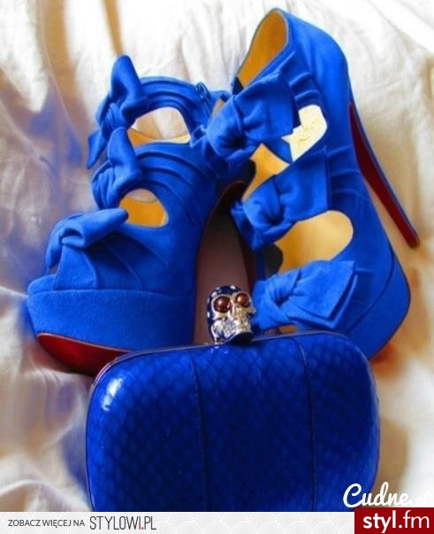*-*  - Czółenka Buty Moda