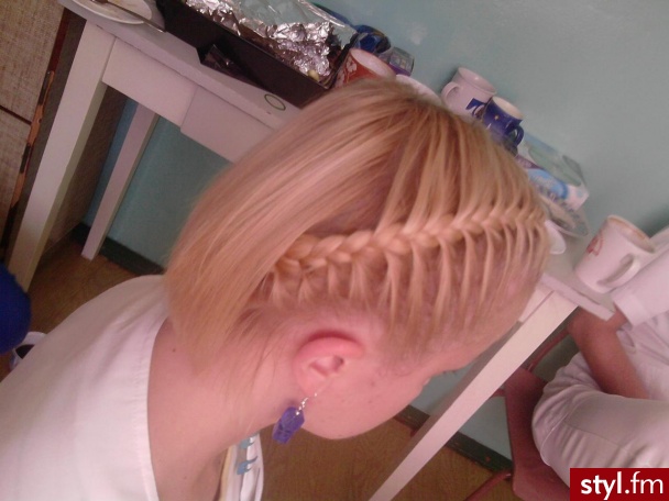 Blond Warkocze Proste Na co dzień Krótkie Fryzury