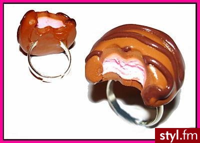 Oryginalny pierścionek - czekoladowe ciasteczko. ;) - Pozostałe Dodatki Moda