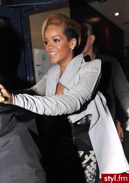 Rihanna - Moda uliczna Inne Moda
