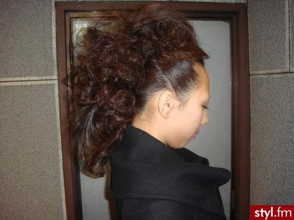 Średnie Fryzury
