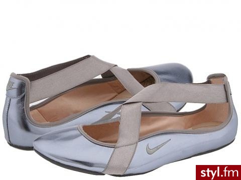 nike Le Titia - Pozostałe Buty Moda