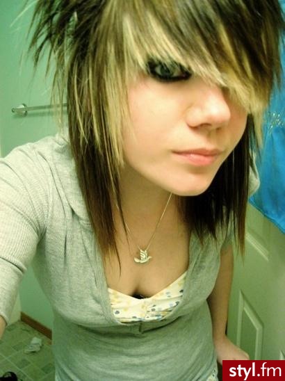 EMO Alternatywne Średnie Fryzury