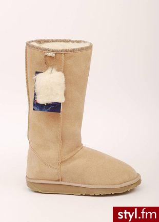 Buty emu .
Piękne? Brzydkie? Modne czy passe? - Pozostałe Buty Moda