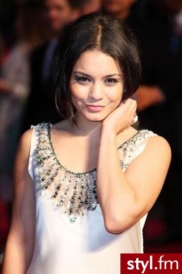 Vanessa Hudgens - Upięcie Proste Na co dzień Długie Fryzury
