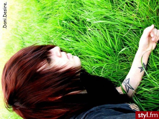 Włosy emo - EMO Alternatywne Średnie Fryzury