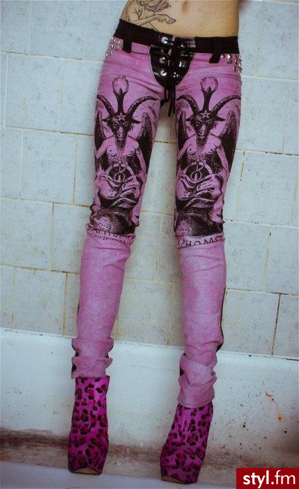 Spodnie Moda