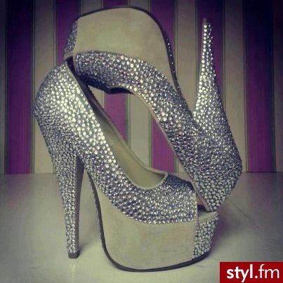 Szpilki Buty Moda