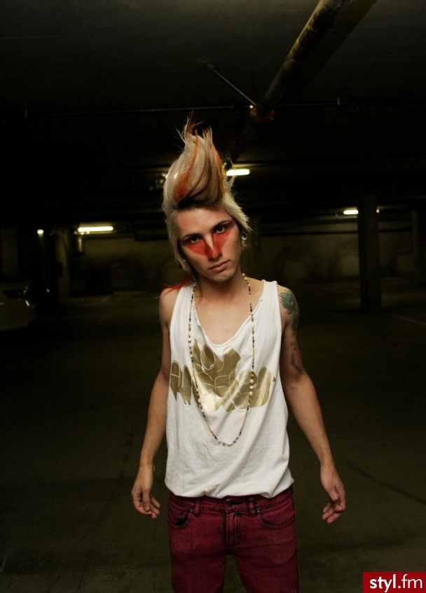 Blond Punk Rock Alternatywne Średnie Męskie Fryzury