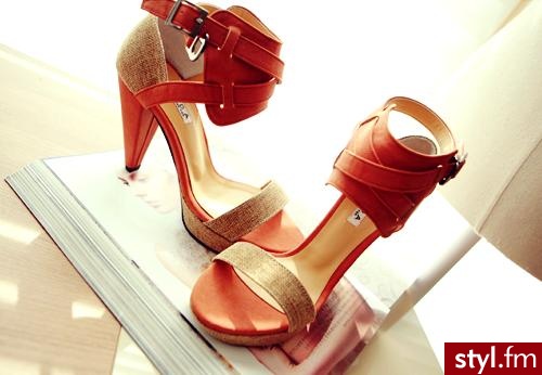 Pozostałe Buty Moda