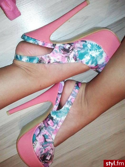 Szpilki Buty Moda