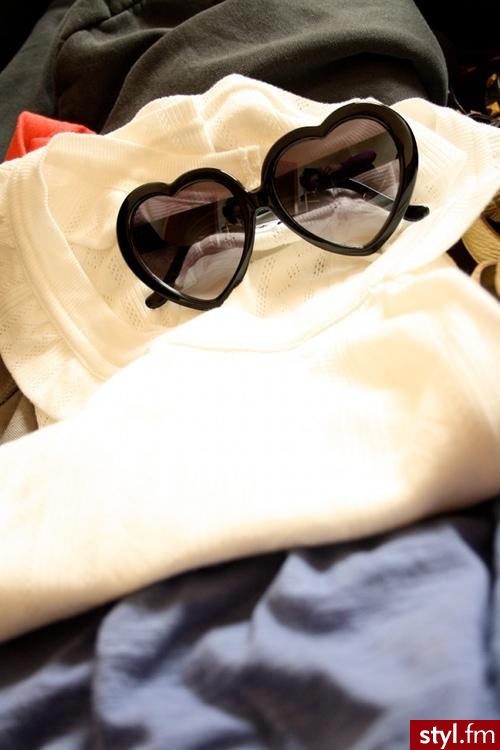 Jeżeli zdjęcie znajduje się już w galerii poproszę o link - Pozostałe Dodatki Moda